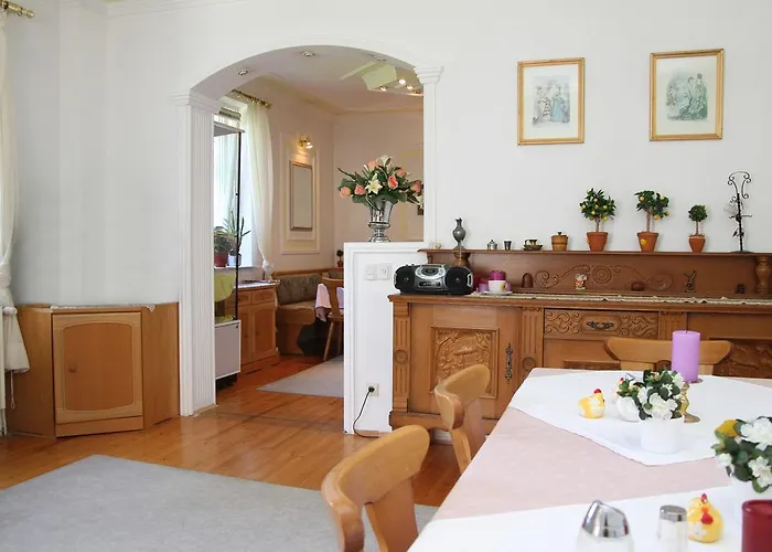 Bed & Breakfast Romantic-pension Albrecht - Next To Unesco World Heritage - Since 1901