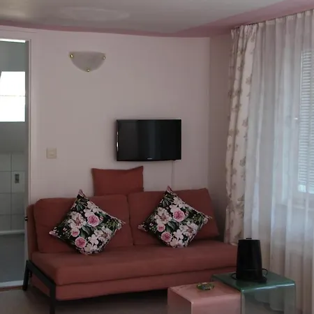 Bed & Breakfast Romantic-pension Albrecht - Since 1901 *