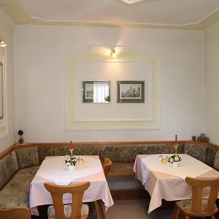 Romantic-pension Albrecht - Since 1901 Bed & Breakfast Hohenschwangau