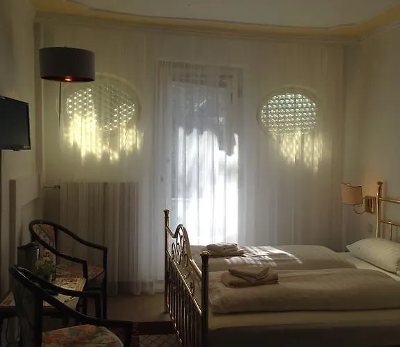 ベッド・アンド・ブレックファスト Romantic-pension Albrecht - Next To Unesco World Heritage - Since 1901 ホーエンシュヴァンガウ